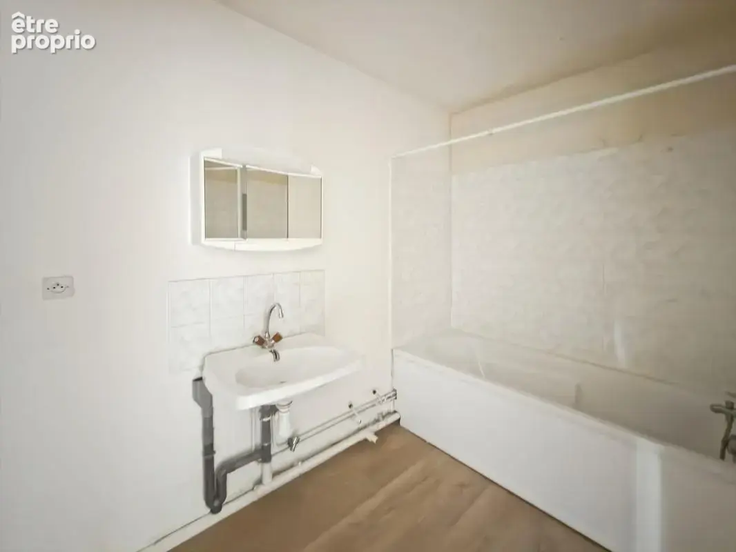  potentiel & belles surfaces — t2 de 51 m² à olivet  - photo 8