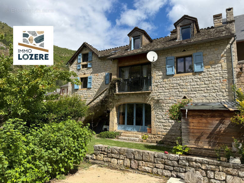 Maison à SAINTE-ENIMIE