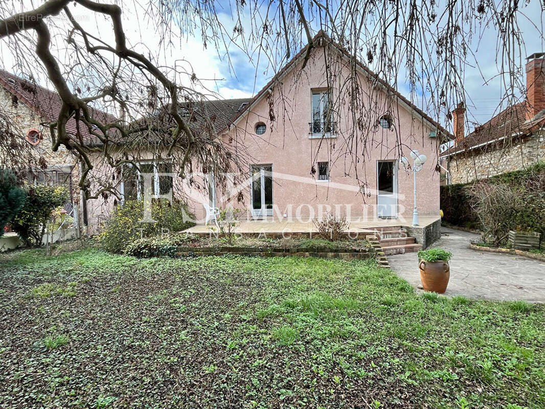 Maison à SAINT-LEU-LA-FORET