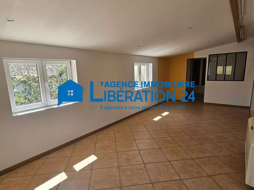 Villa plain pied 193m² avec terrain plat 1457m² - photo 11