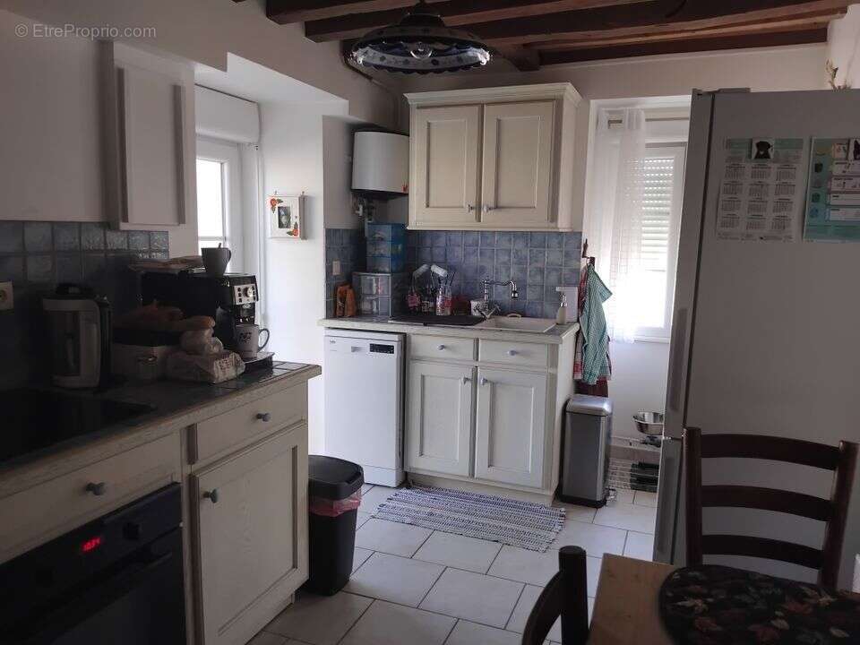 Maison 92 m² à Guipy  - photo 6