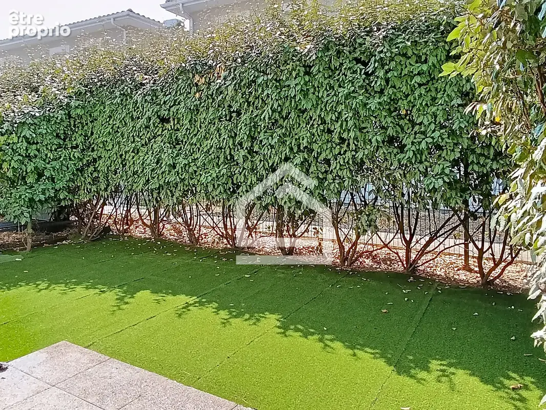 Mérignac   T2 en rez-de-chaussée avec terrasse couverte et jardin privatif - photo 10