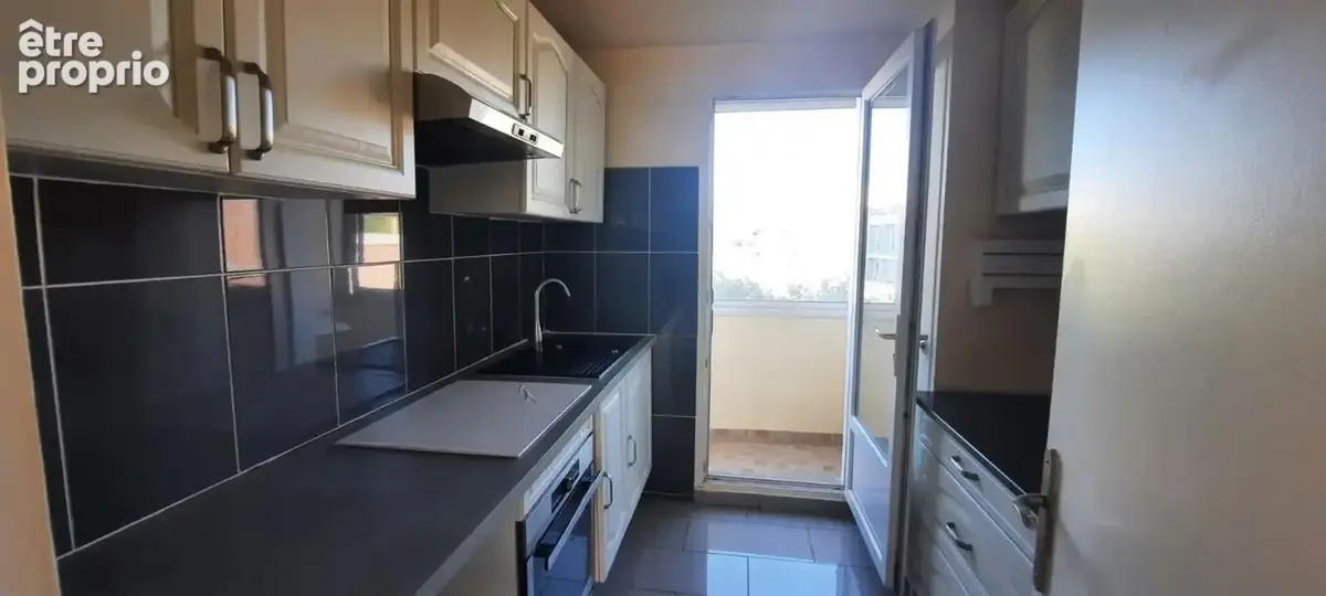 Appartement 3 pièces 58 m² à vendre à Marseille-10e (13010) - photo 8