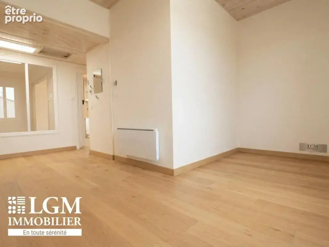 Appartement À Vendre T 4 + 16 m2 de terrasse et une cave de 30m2 - photo 9