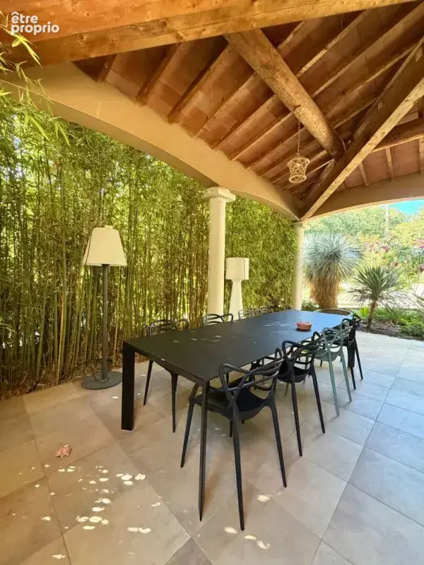 Villa d'exception 172 m² - piscine - terrain arboré de 2 000 m² - photo 9