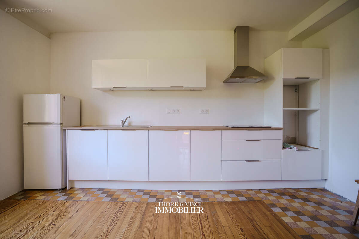 Maison 8 pièces - 206m2 - Terrain 50 ares - Grange 480m2 - Bendorf - photo 2