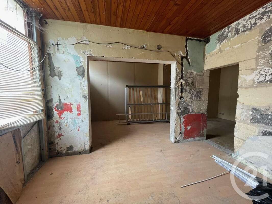 Maison 87 m² à Coutras  - photo 6