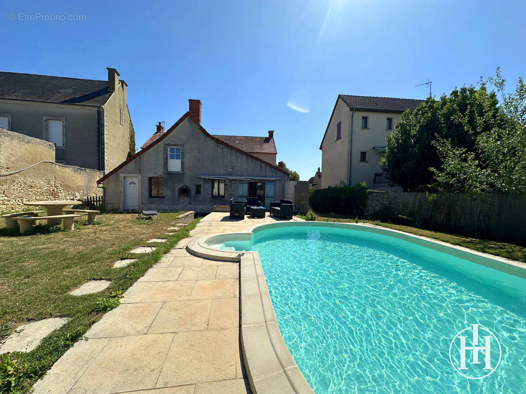 Maison à MORLAC