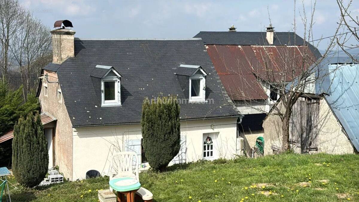 Maison à ARRODETS-EZ-ANGLES