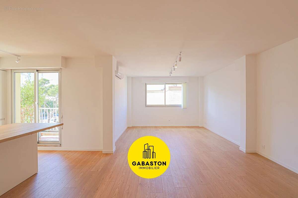 Appartement à MARSEILLE-8E