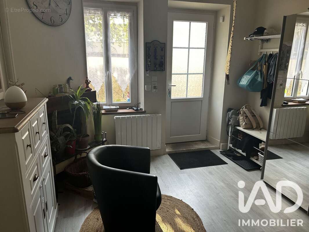 Maison 150 m² à Nouans-Les-Fontaines  - photo 2