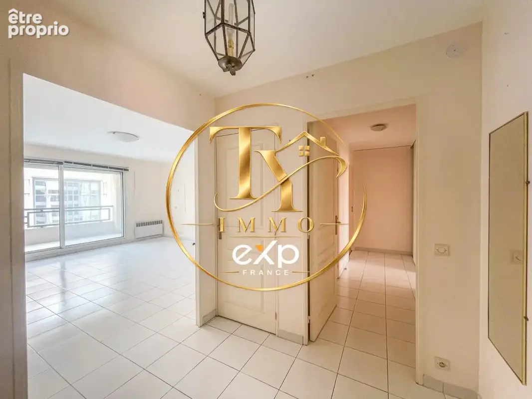 Appartement 105 m² à Marseille-8e  - photo 2