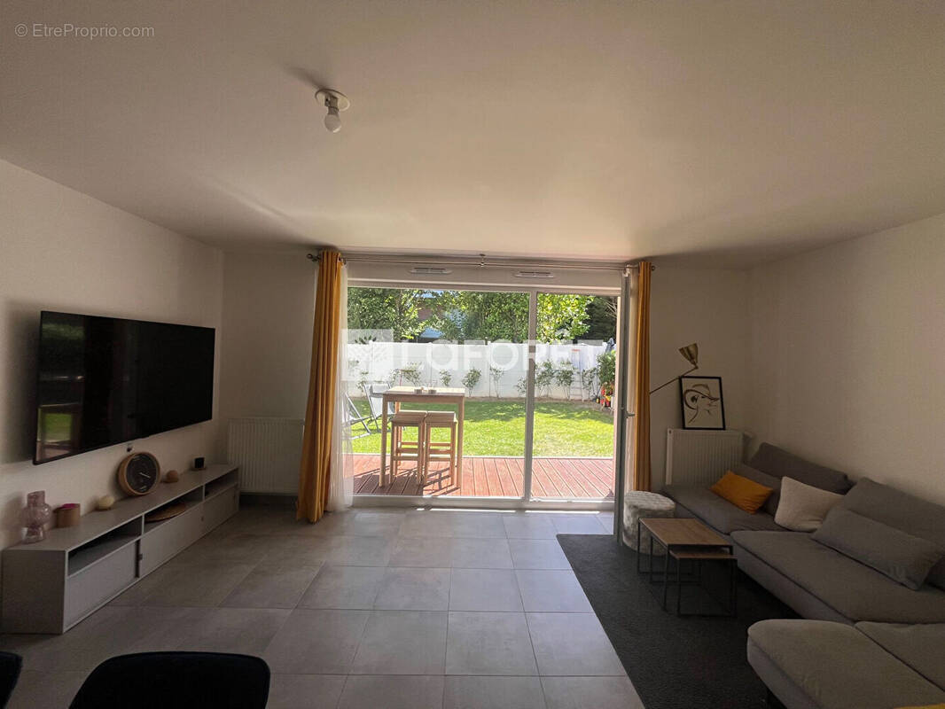 Appartement à VILLEMOMBLE