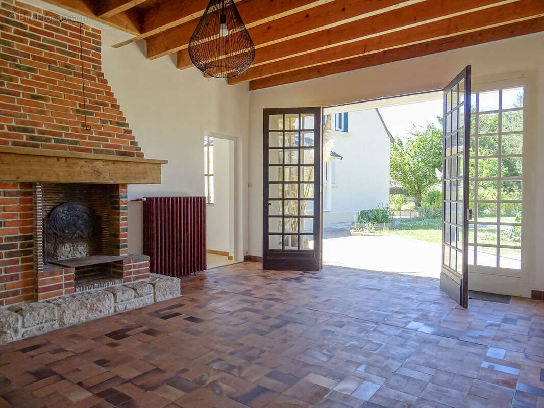Maison à CHATRES-SUR-CHER