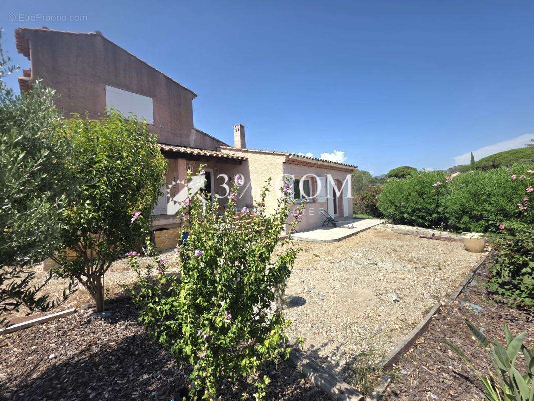 Villa sur grand terrain à la Tour de Mare - photo 2