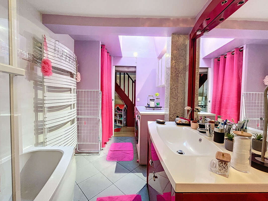 Maison à BRIIS-SOUS-FORGES