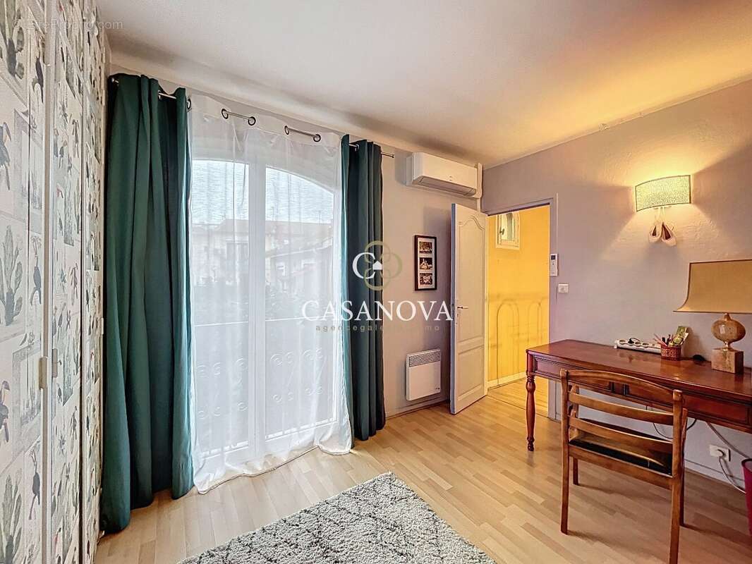 Maison de caractère avec jardin et terrasse au cur du quartier Fontneuve proche du centre-ville de Béziers - photo 13