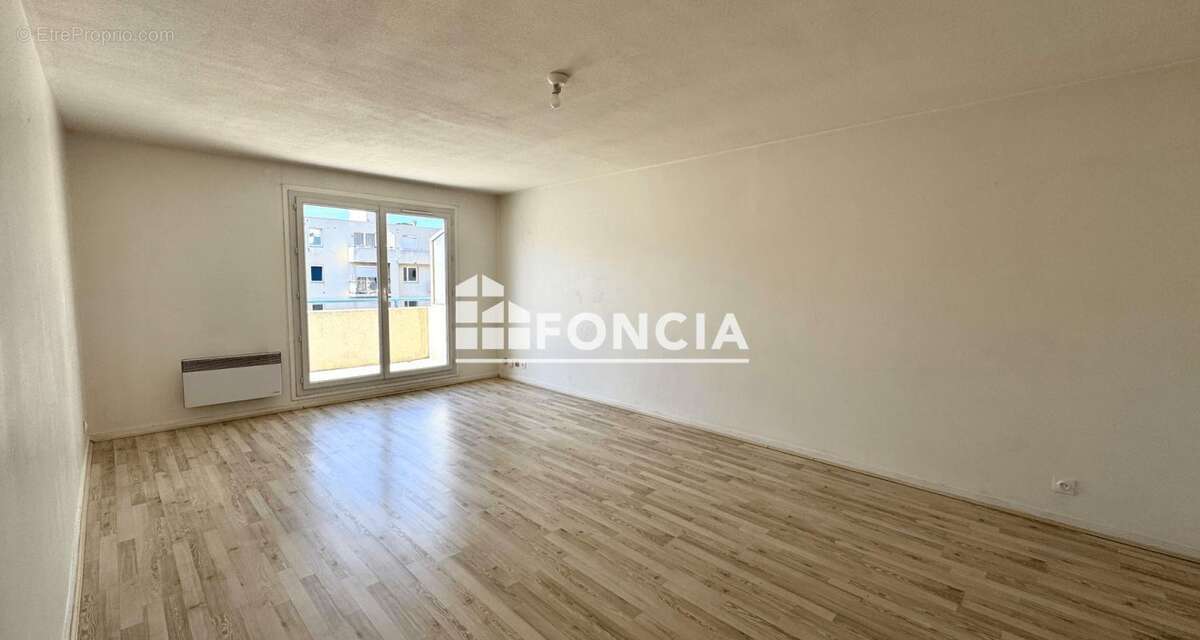 Appartement à LYON-8E