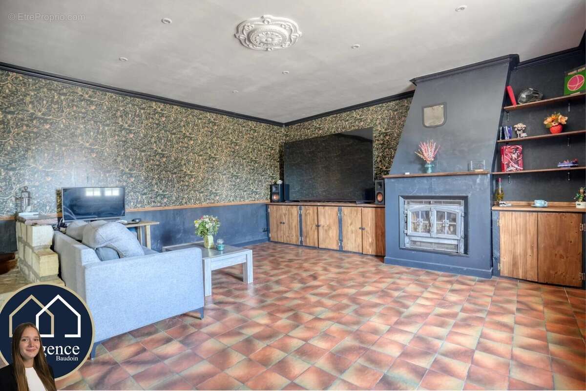 Maison 174 m² à Dreux  - photo 2
