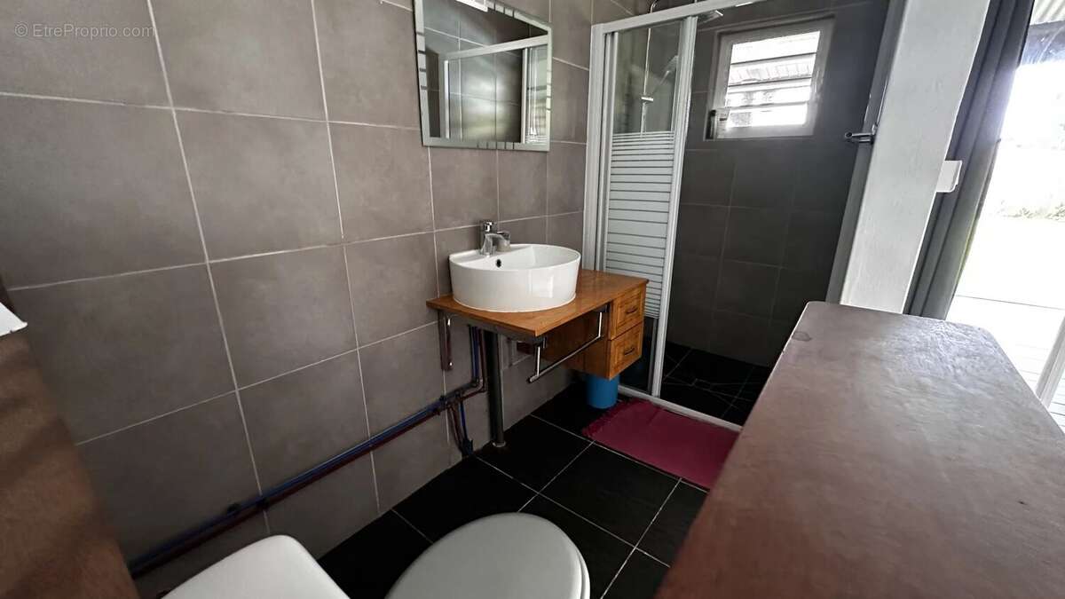 Maison à REMIRE-MONTJOLY