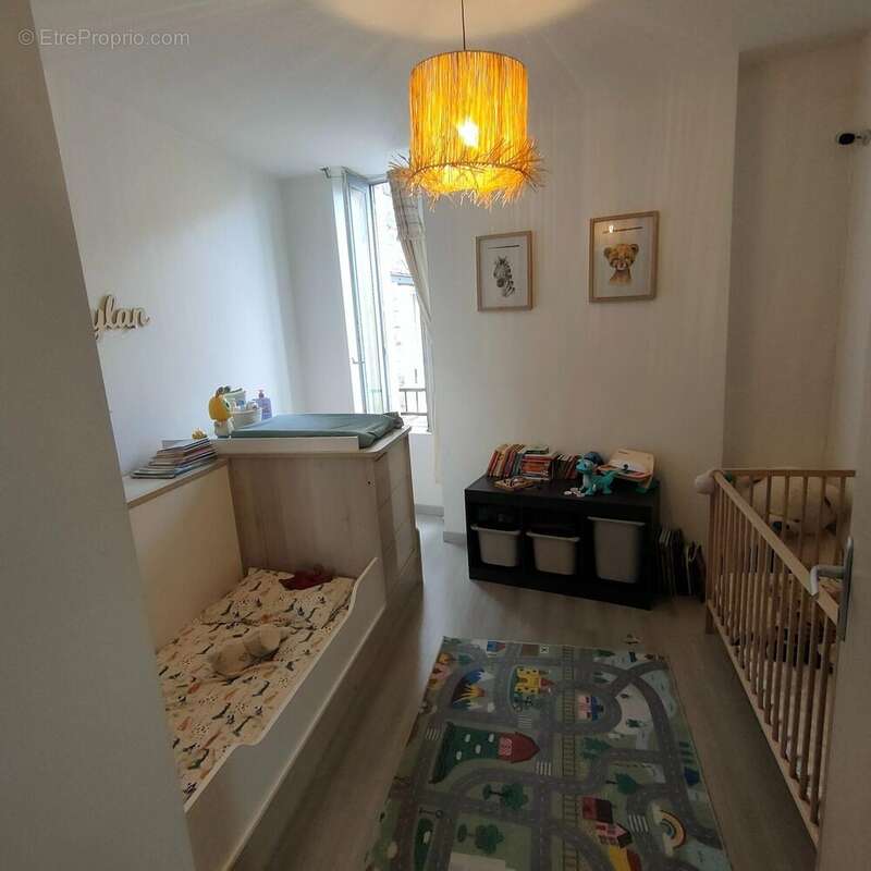 Appartement 79 m² à Le Chambon-Feugerolles  - photo 6