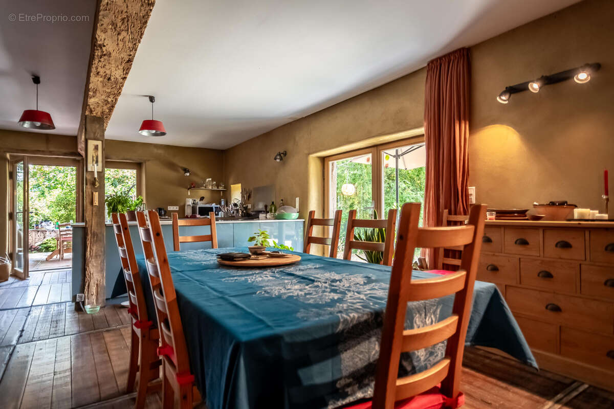 Propriété de campagne avec gîte et piscine - photo 11