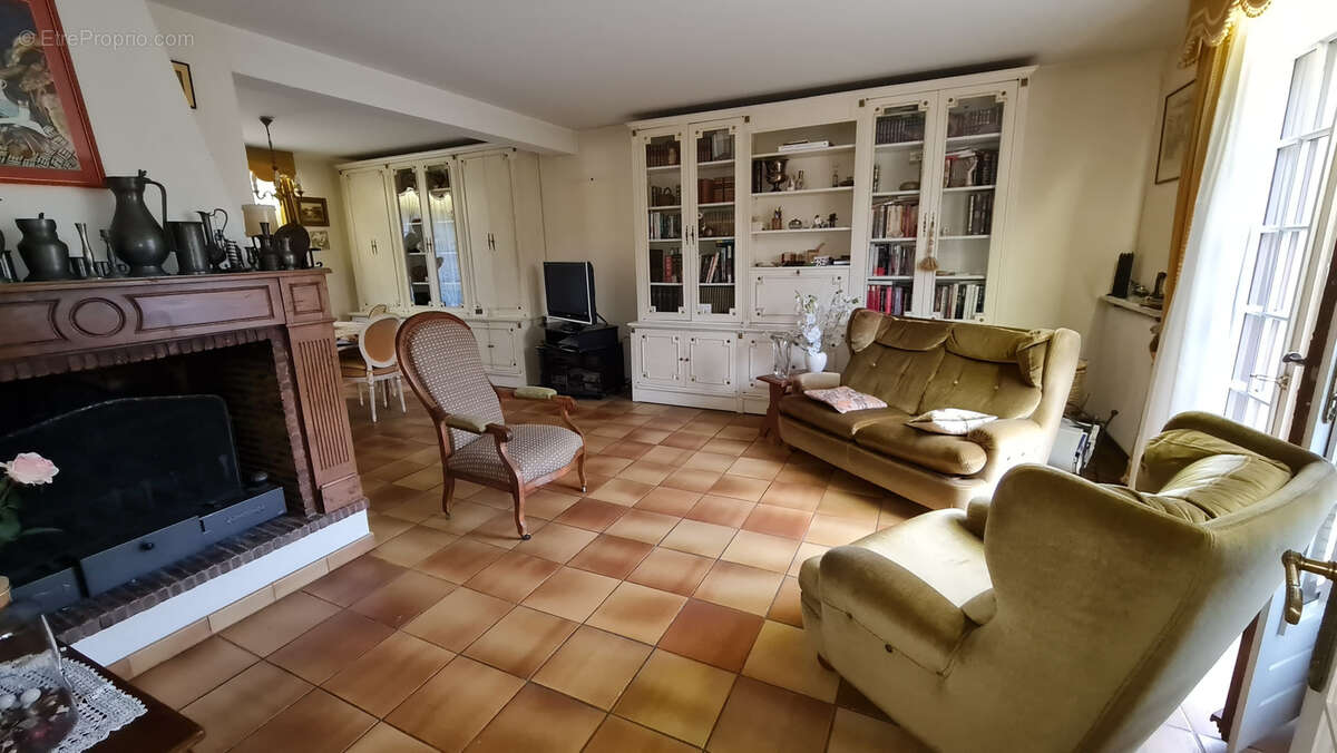 Maison à BURES-SUR-YVETTE
