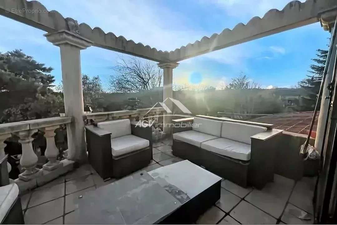 Maison à SAINT-JULIEN-DE-CASSAGNAS