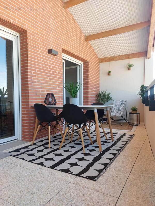 Appartement à SAINT-LOUP-CAMMAS