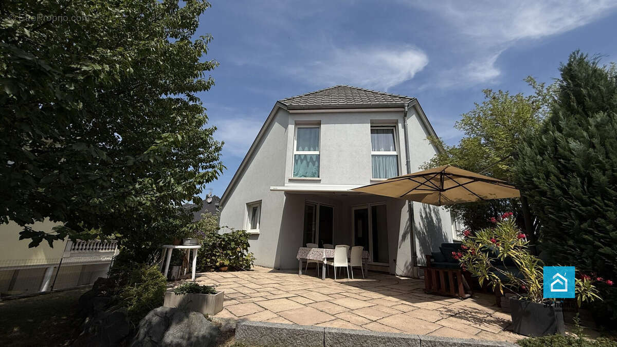 Maison à WEYERSHEIM