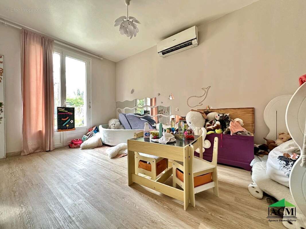 Maison à MERY-SUR-OISE