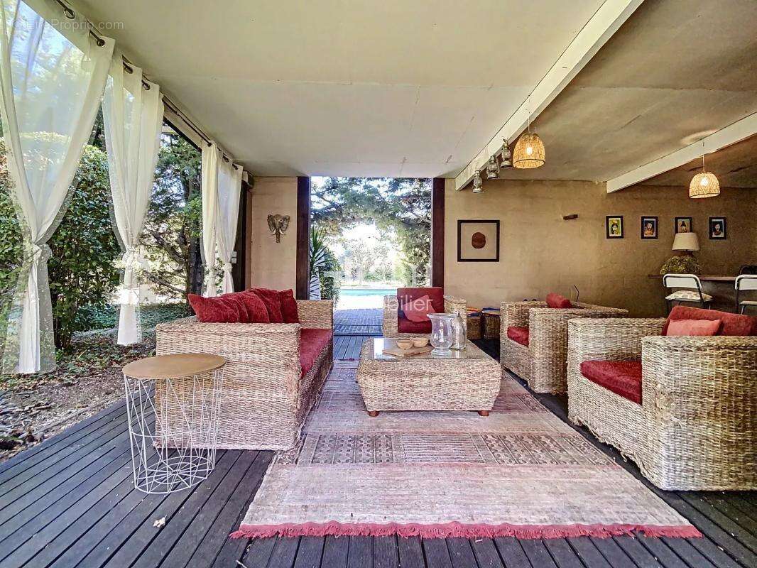 Propriete familiale de caractere avec piscine à pernes les fontaines - photo 22