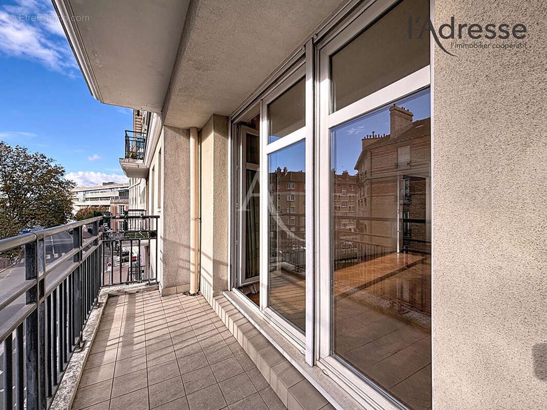 Appartement à SURESNES