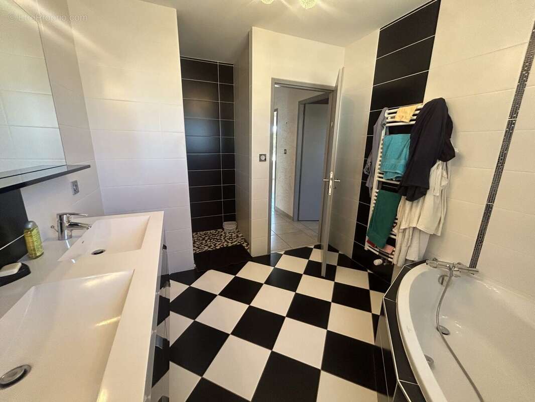 Maison 106 m² à Valigny  - photo 9
