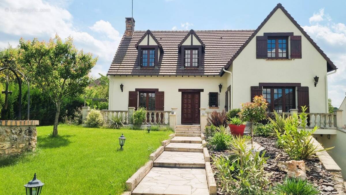 Maison à L&#039;ISLE-ADAM