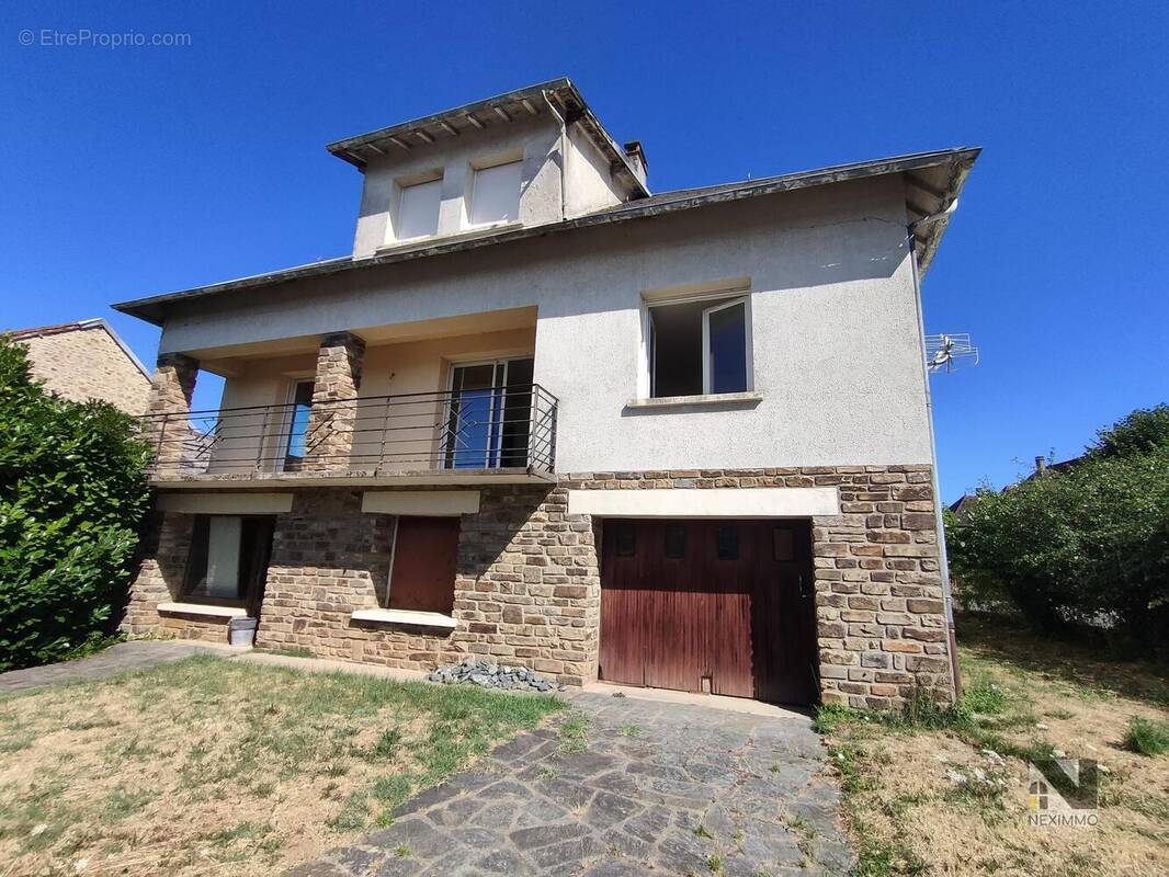 n°14 - Maison à JUMILHAC-LE-GRAND