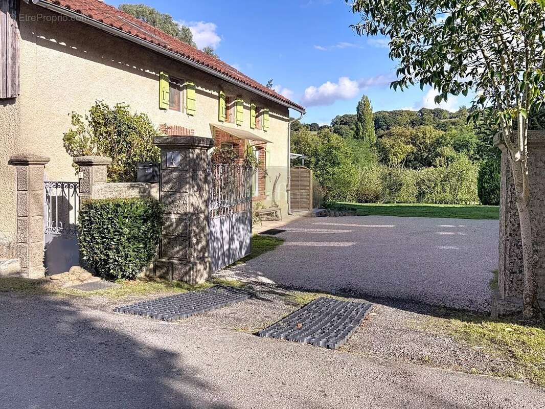 Maison à MORLAAS