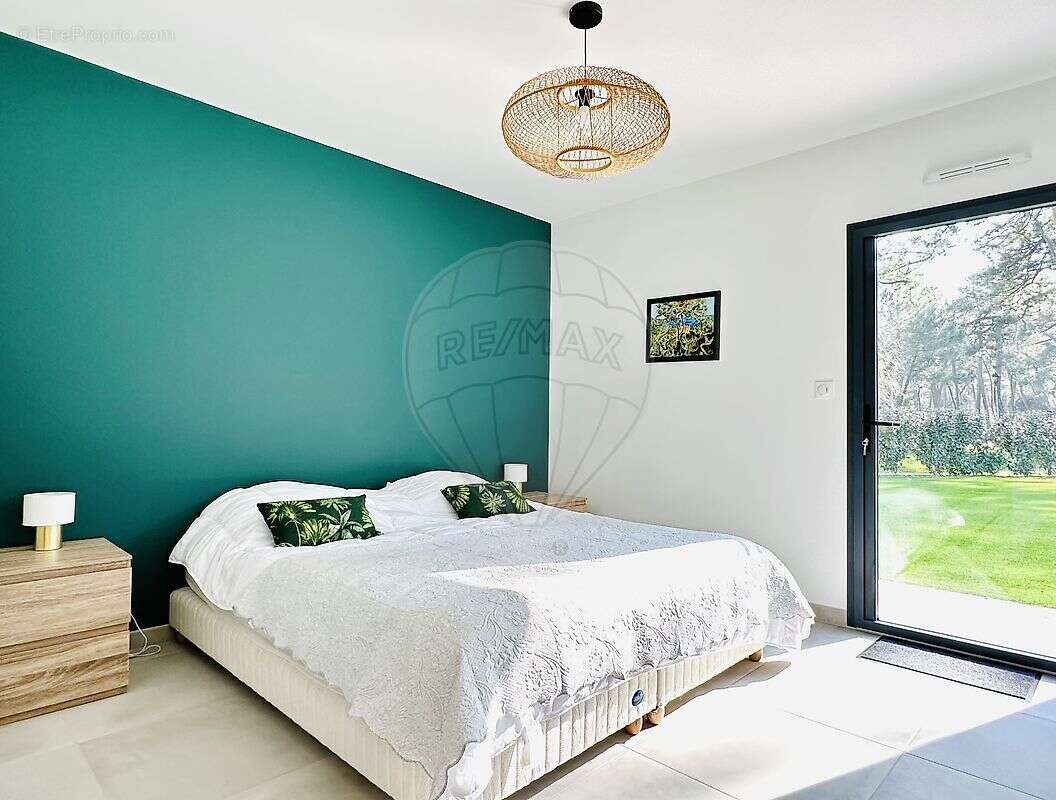 Maison à LES MATHES