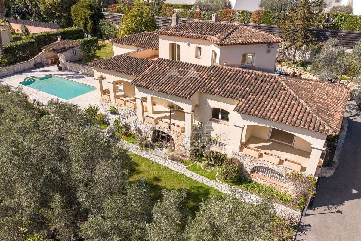 Maison à ANTIBES
