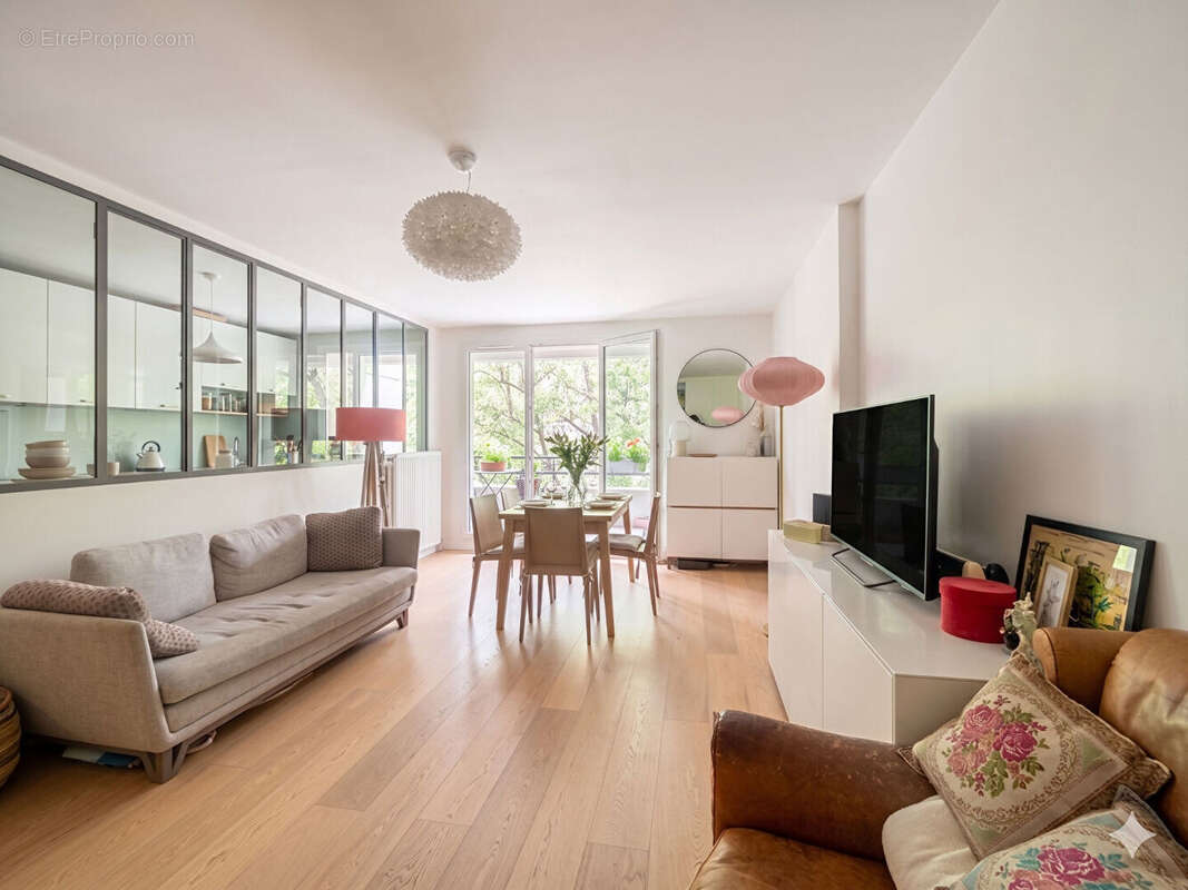 Appartement à SURESNES