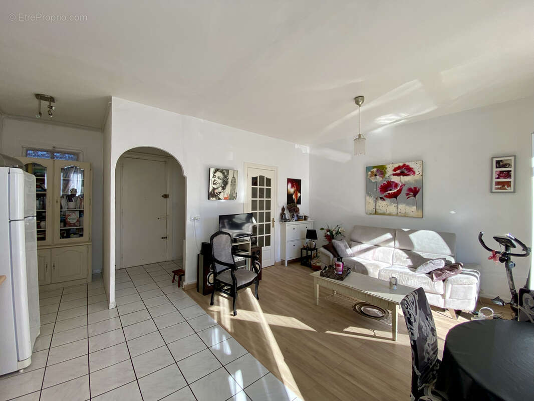 Appartement à SAINT-ETIENNE