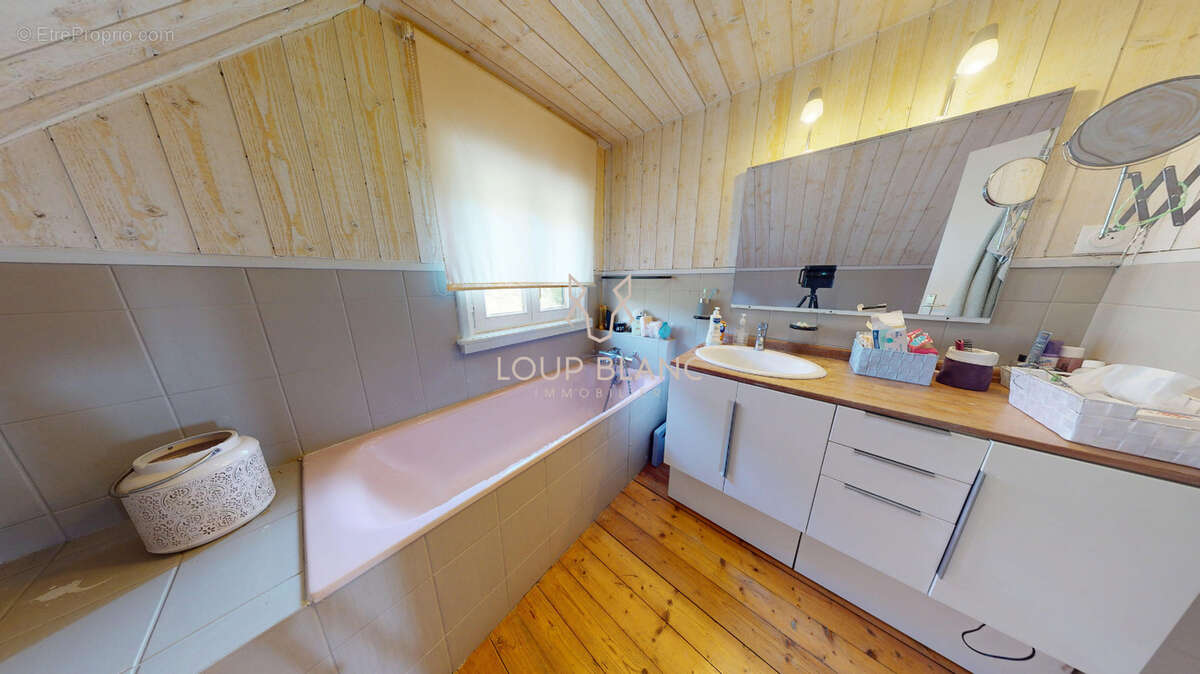 Maison bien située à Montbéliard, avec vue sur le Stade Bonal - photo 10
