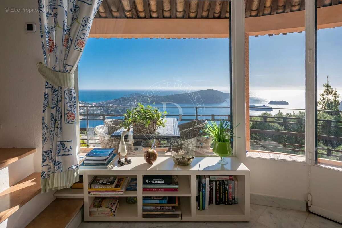 Appartement à VILLEFRANCHE-SUR-MER