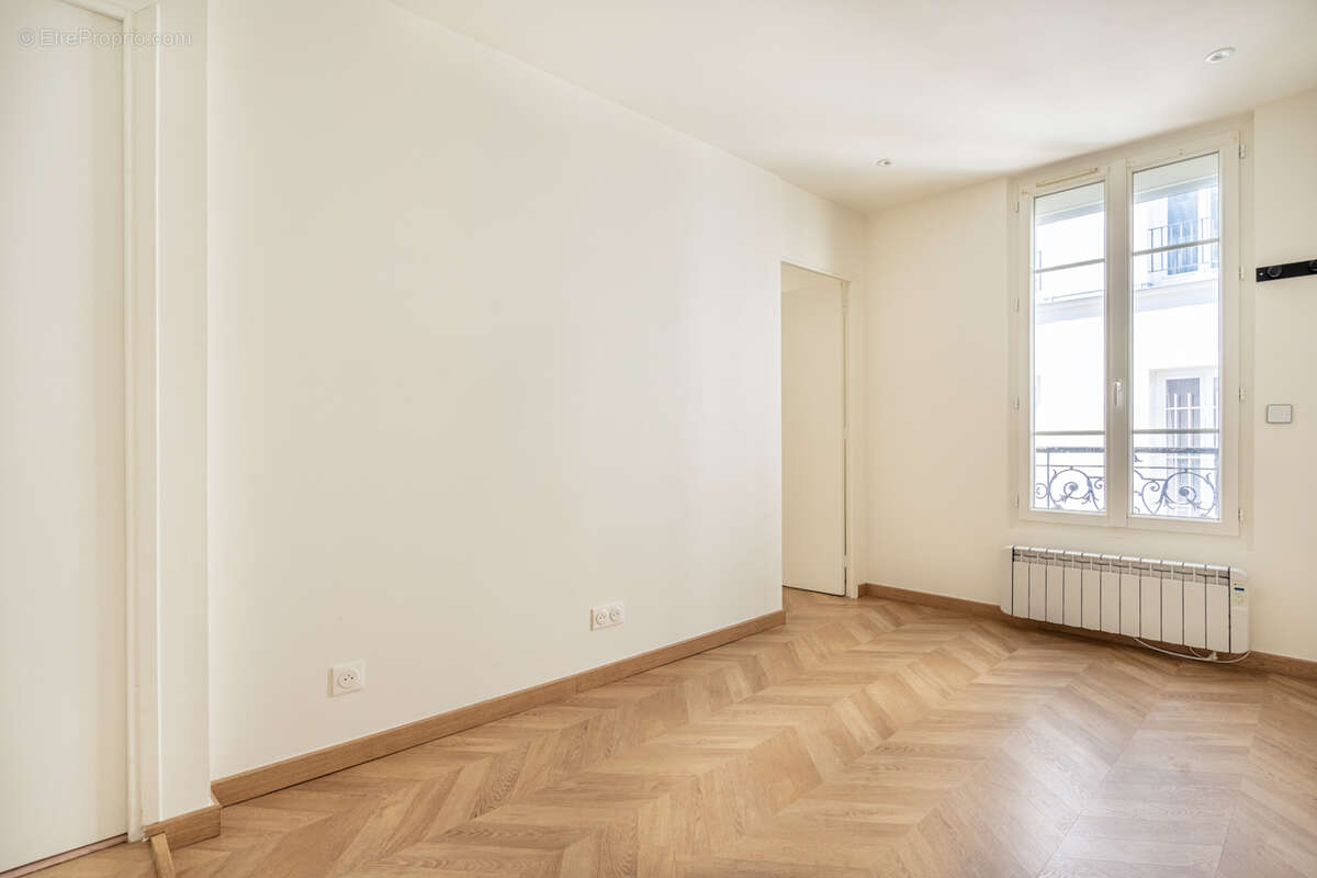 Appartement à PARIS-11E