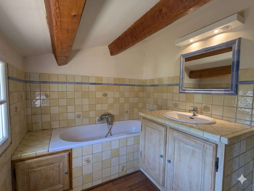 Maison à SALERNES