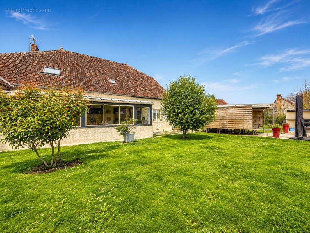 Grande maison familiale avec logement indépendant possible et jardin clos - Secteur Le Mêle-sur-Sarthe - photo 16