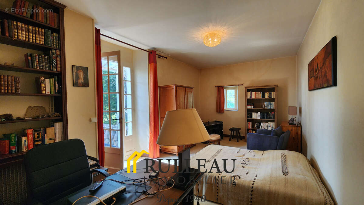 Maison à LA LANDE-DE-FRONSAC