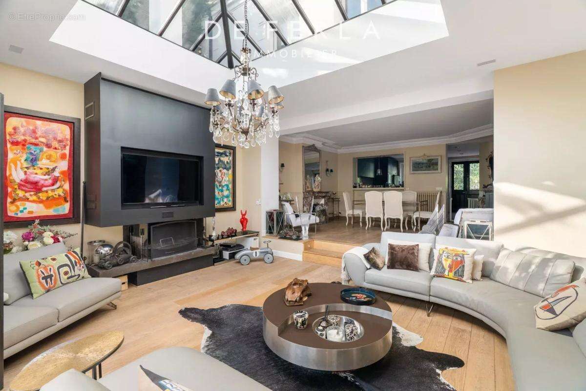 Maison à SAINT-MAUR-DES-FOSSES