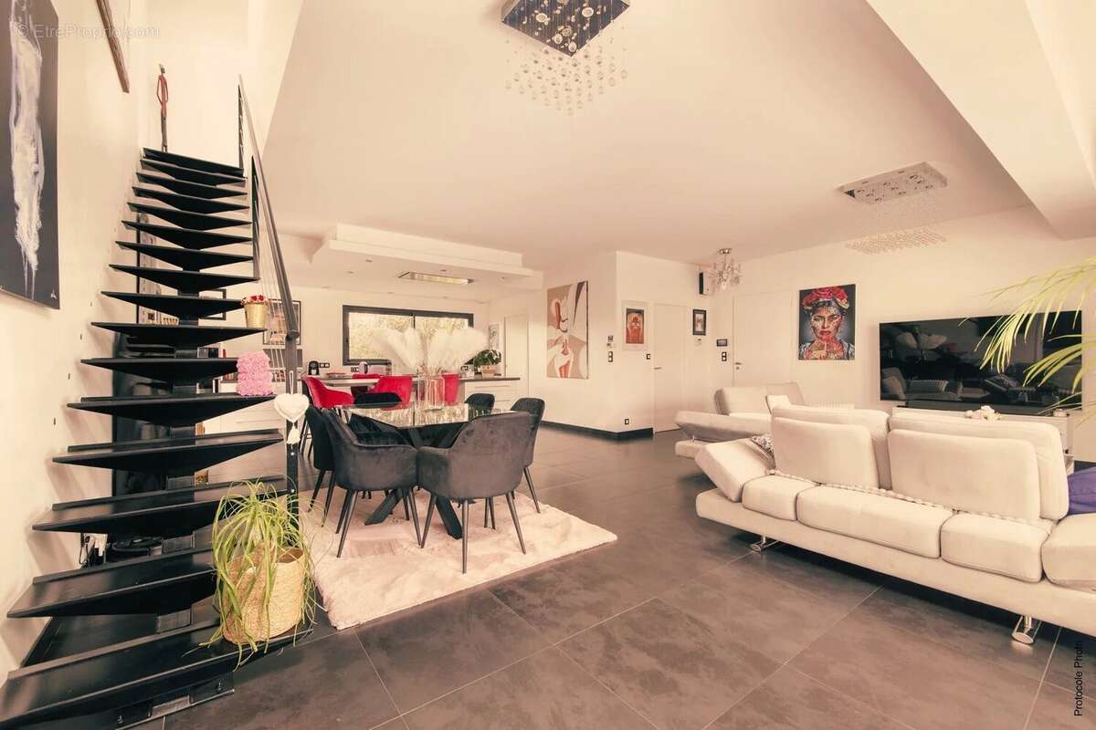 Maison à BELBERAUD