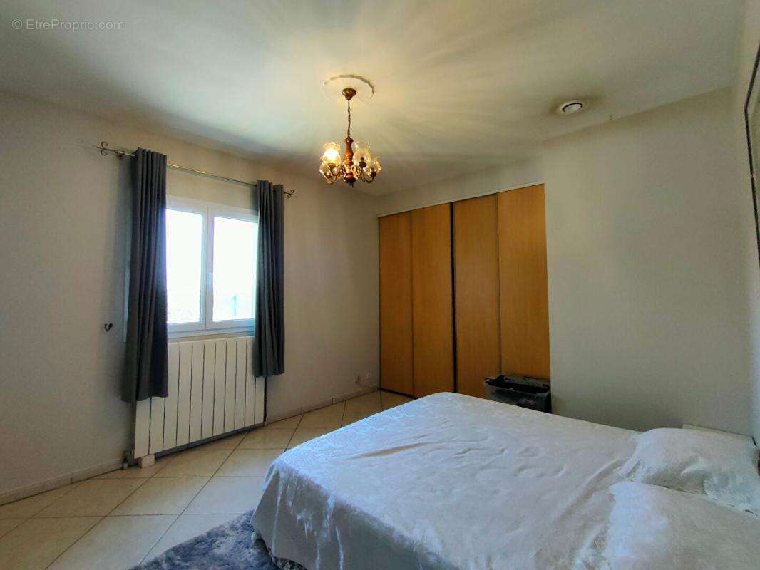 Maison à YVRAC
